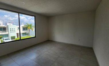 Casa en Venta en Altozano Fraccionamiento privado
