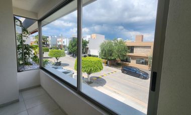 Casa en Venta en Altozano Fraccionamiento privado