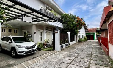 Rumah dan Kost Eksklusif 10 kamar delat UGM