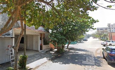 Casa en  Venta a 3 min de Playa Coatzacoalcos, Veracruz.