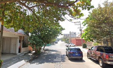 Casa en  Venta a 3 min de Playa Coatzacoalcos, Veracruz.