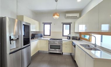 Venta de Casa en PH Barrioalto, Altos de Panamá