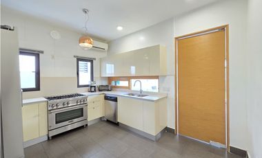 Venta de Casa en PH Barrioalto, Altos de Panamá