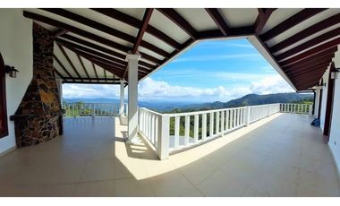 VENTA CASA LUJOSA EN  ALTOS DEL MARIA 2074M2 MLD