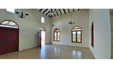 VENTA CASA LUJOSA EN  ALTOS DEL MARIA 2074M2 MLD