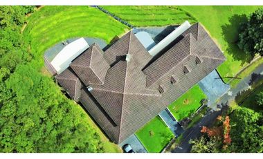 VENTA CASA LUJOSA EN  ALTOS DEL MARIA 2074M2 MLD