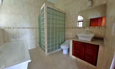 VENTA CASA LUJOSA EN  ALTOS DEL MARIA 2074M2 MLD