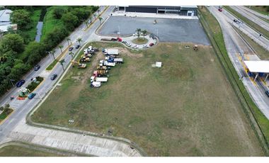 TERRENO EN SANTA MARIA DISTRICT - COMERCIAL