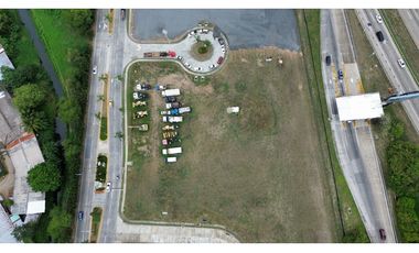 TERRENO EN SANTA MARIA DISTRICT - COMERCIAL