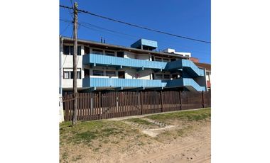 Dpto.2 amb. c/cochera a 1 cuadra de la playa!