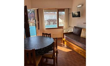 Dpto.2 amb. c/cochera a 1 cuadra de la playa!