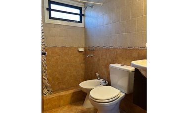 Dpto.2 amb. c/cochera a 1 cuadra de la playa!