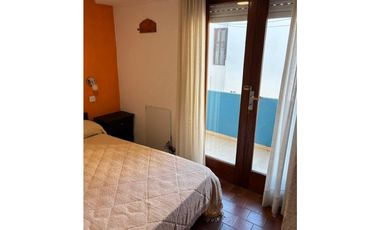 Dpto.2 amb. c/cochera a 1 cuadra de la playa!