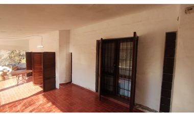 SE VENDE CASA DE DOS DORMITORIOS EN CABALANGO