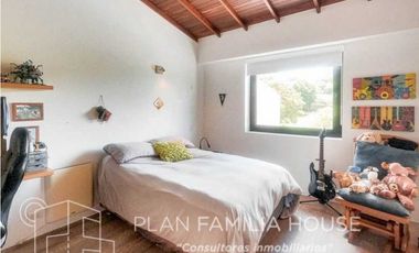 HERMOSA CASA EN CHIA SINDAMANOY, MODERNA, DISEÑO EXCLUSIVO