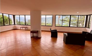 Casa Campestre en Unidad Cerrada - Copacabana