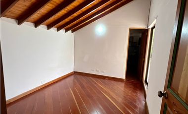 Casa Campestre en Unidad Cerrada - Copacabana