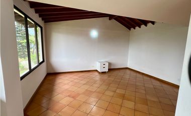 Casa Campestre en Unidad Cerrada - Copacabana