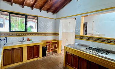 Casa Campestre en Unidad Cerrada - Copacabana