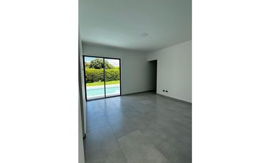Casa campestre en condominio para la venta en Cerritos, Pereira!!!