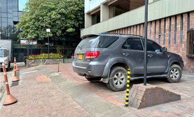 VENTA APARTAMENTO 200m2 VISTA CERROS REMODELADO EXTERIOR CHICO