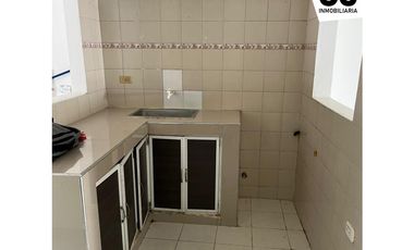 Se vende Edificio Bifamiliar apartamento 2 Piso - Barrio las moras