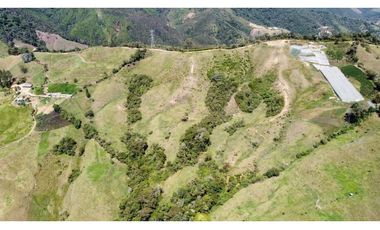 Hermoso lote en La Guija  5 km de El Retiro