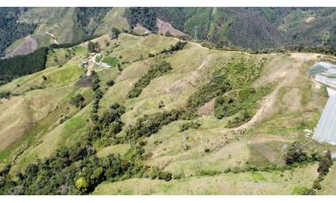 Hermoso lote en La Guija  5 km de El Retiro