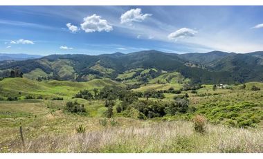 Hermoso lote en La Guija  5 km de El Retiro