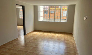 ACSI 1230. Casa en venta de 3 pisos en Chía, Cundinamarca.
