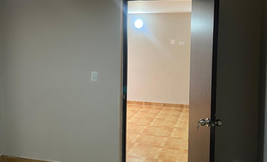 ACSI 1230. Casa en venta de 3 pisos en Chía, Cundinamarca.