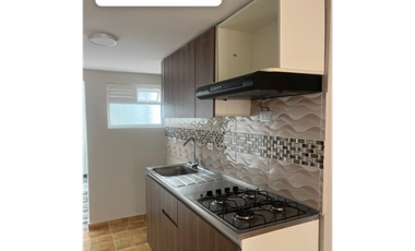 ACSI 1230. Casa en venta de 3 pisos en Chía, Cundinamarca.