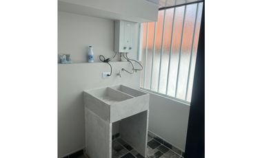 ACSI 1230. Casa en venta de 3 pisos en Chía, Cundinamarca.