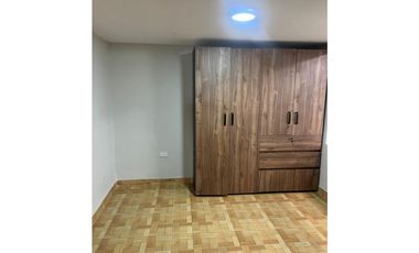ACSI 1230. Casa en venta de 3 pisos en Chía, Cundinamarca.