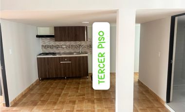 ACSI 1230. Casa en venta de 3 pisos en Chía, Cundinamarca.
