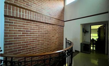 Venta casa - Transversal superior