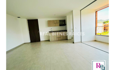 Apartamento en Venta – 4° Piso con Parqueadero y Cuarto Útil