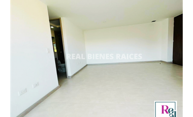 Apartamento en Venta – 4° Piso con Parqueadero y Cuarto Útil