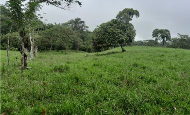 Lago Agrio Araza  Terreno en Venta, 1100m2