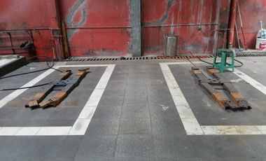 Dijual ruang usaha bekas bengkel mobil