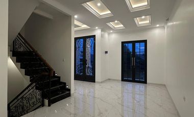 Dijual Rumah Ada Kolam Renang Jl Siaga Pejaten Barat Jaksel