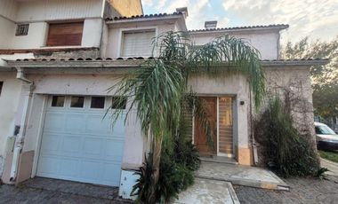 VENTA CASA 5 AMB. APTA CRÉDITO . BERNAL CENTRO