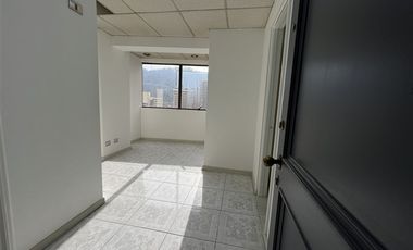 Oficina en Venta en Frente al Metro Manuel Montt
