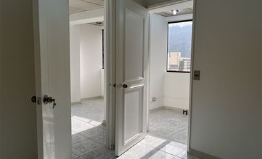 Oficina en Venta en Frente al Metro Manuel Montt