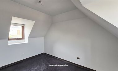 Casa en Venta en Camino del Paisaje con camino Del Monte, Lo Cañas - Alto Macul,