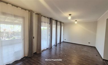 Casa en Venta en Camino del Paisaje con camino Del Monte, Lo Cañas - Alto Macul,