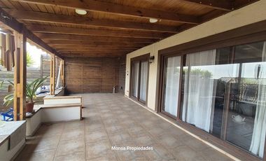 Casa en Venta en Camino del Paisaje con camino Del Monte, Lo Cañas - Alto Macul,