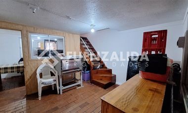 Casa en Venta en Avda. Juanita/ Estación Quepe/ Avda. Eyzaguirre