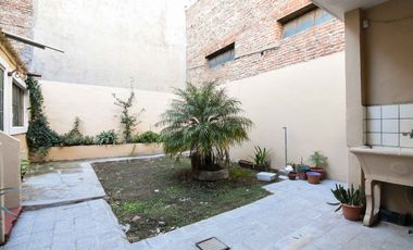 ALQUILER CASA HAEDO 3 AMB JARDIN, PATIO Y TERRAZA