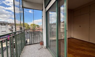 VENTA departamento SAN MARTIN 4 ambientes BALCON